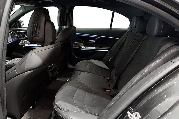 Mercedes-Benz E300 de 10 of 11