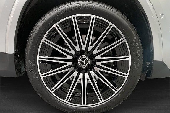 Mercedes-Benz GLA250 e 5 of 12