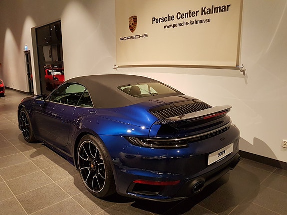 Porsche 911 Turbo S 15 of 16