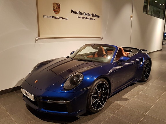 Porsche 911 Turbo S 2 of 5