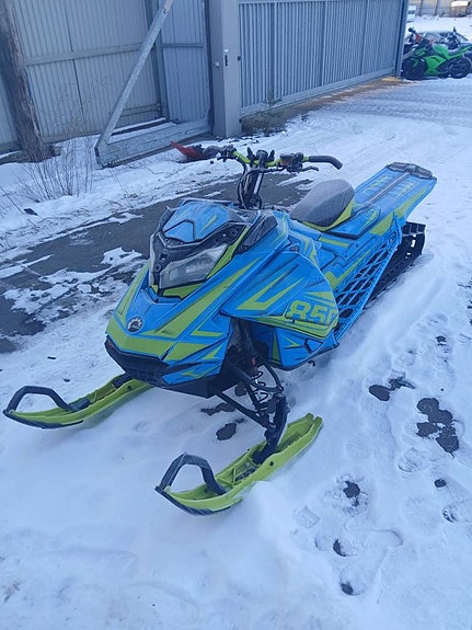 Ski-Doo Summit X 165 850