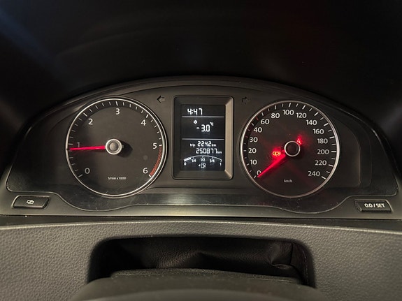 Volkswagen Transporter 6 of 6
