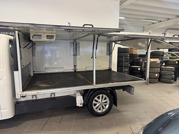 Volkswagen Transporter 4 of 6