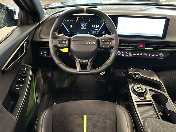 Kia EV6 8 of 20