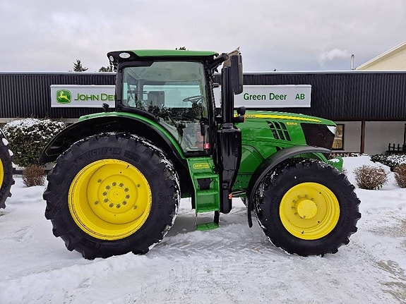 John Deere 6215R