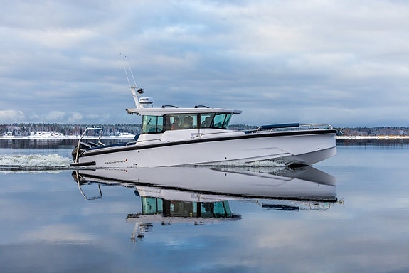 Axopar 29 XC Sandhamn Own your boat with Agapi Boat Club 3 of 12
