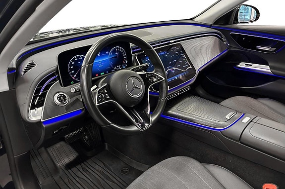 Mercedes-Benz E300 e 7 of 28