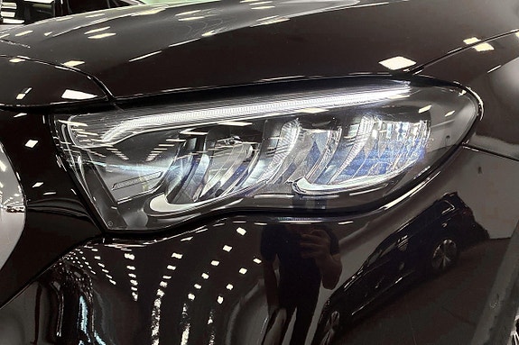Mercedes-Benz E300 e 27 of 28