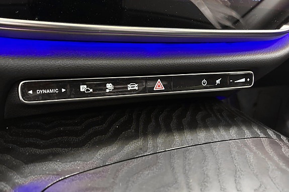 Mercedes-Benz E300 e 21 of 28