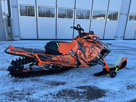 Arctic Cat M8000 Hardcore 146" (55 mil)