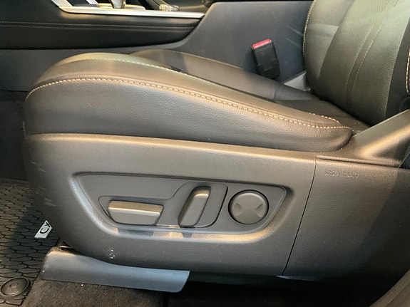 Mazda CX-60 12 of 19