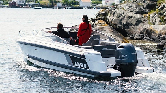 Ibiza 690 T -26 Yamaha F 225 XCB -26