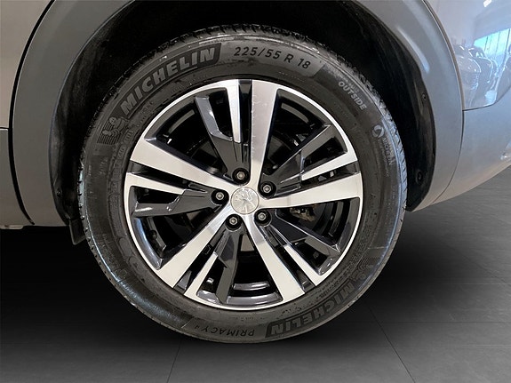 Peugeot 3008 14 of 16