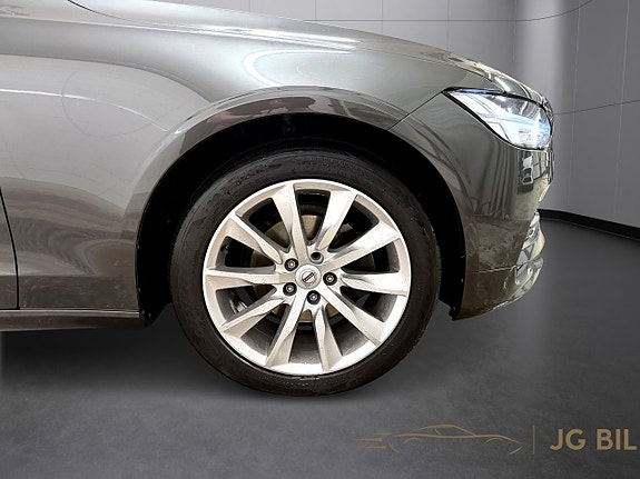 Volvo S90 11 of 26
