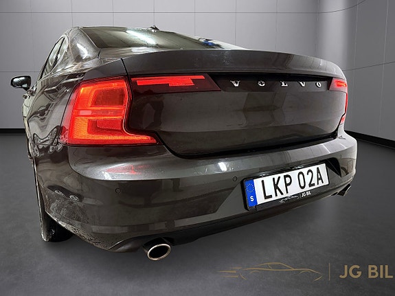 Volvo S90 8 of 26