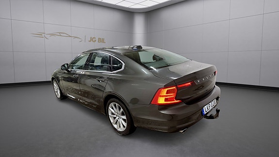 Volvo S90 3 of 5