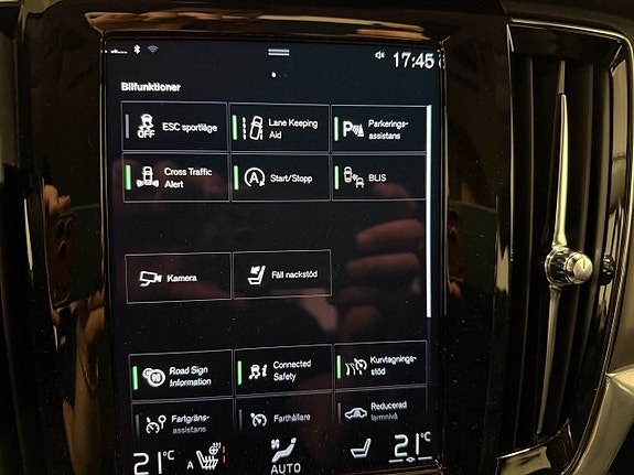 Volvo S90 25 of 26
