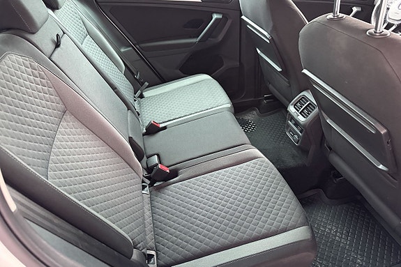 Volkswagen Tiguan 12 of 28