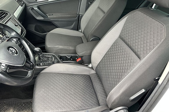 Volkswagen Tiguan 14 of 28
