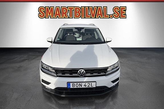 Volkswagen Tiguan 2 of 28
