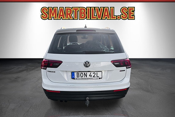 Volkswagen Tiguan 6 of 28