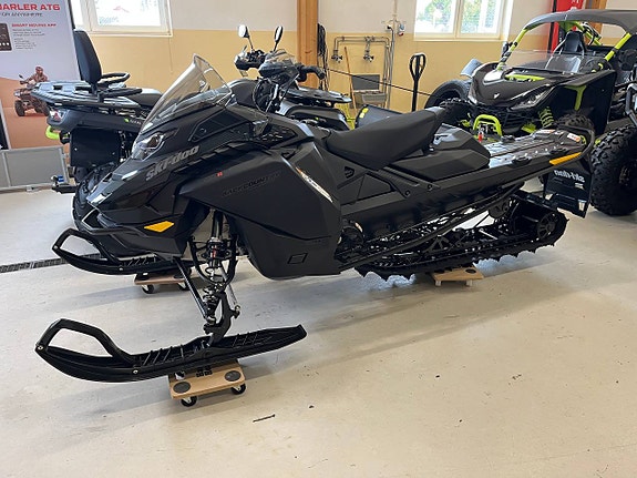 Ski-Doo Backcountry Adrenaline 600R E-TEC 2025