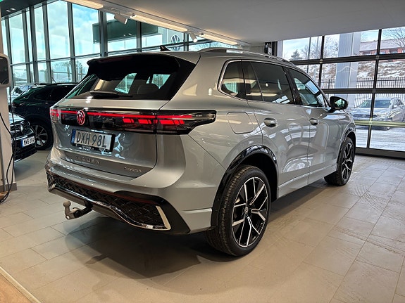 Volkswagen Tiguan 7 of 19