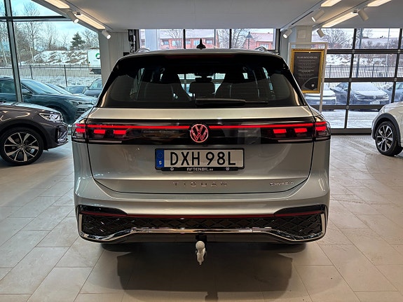 Volkswagen Tiguan 6 of 19