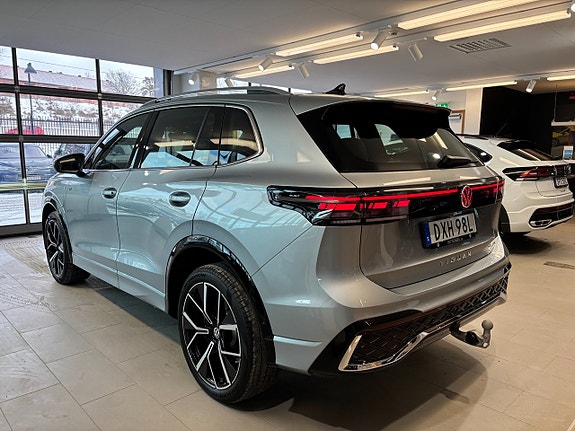 Volkswagen Tiguan 4 of 19