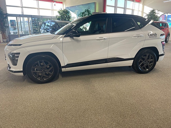 Hyundai Kona 2 of 5