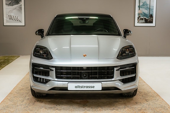 Porsche Cayenne Coupe 4 of 5