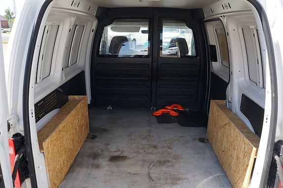 Volkswagen Caddy 4 of 5