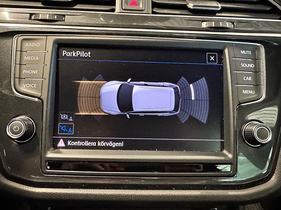 Volkswagen Tiguan 25 of 27