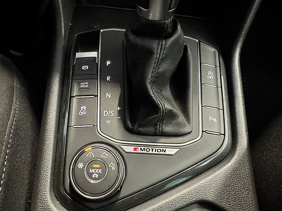 Volkswagen Tiguan 23 of 27