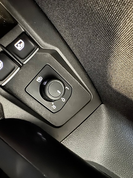 Volkswagen Tiguan 24 of 27