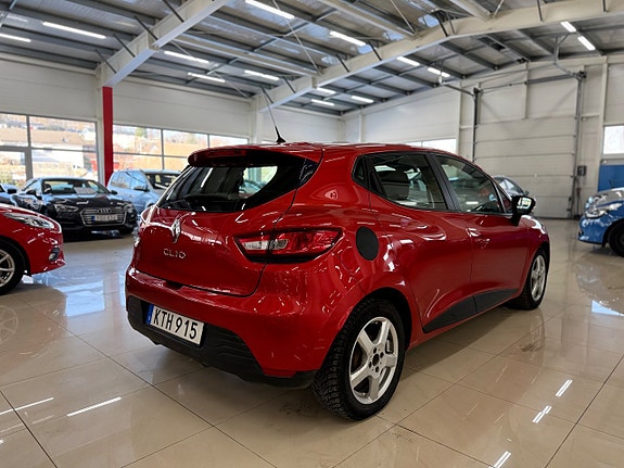 Renault Clio 14 of 19