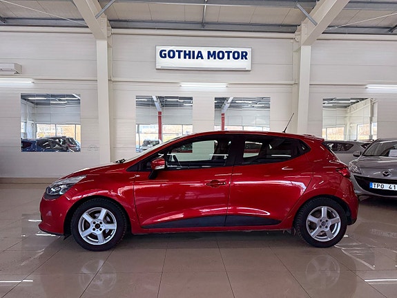 Renault Clio 11 of 19