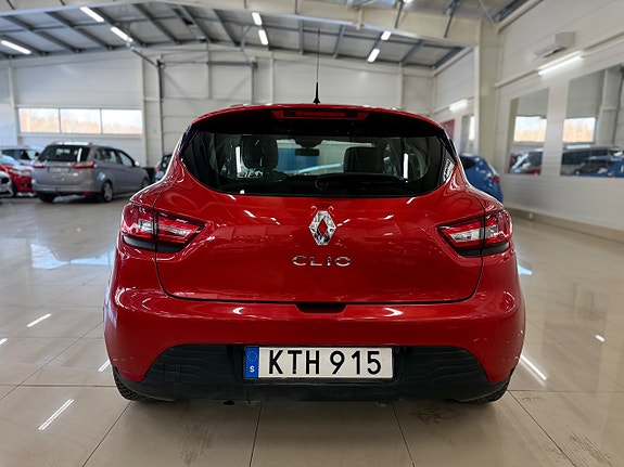 Renault Clio 15 of 19