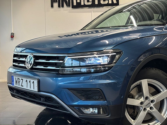 Volkswagen Tiguan Allspace 2 of 5