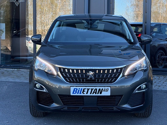 Peugeot 3008 3 of 5
