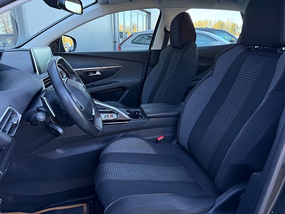 Peugeot 3008 13 of 18