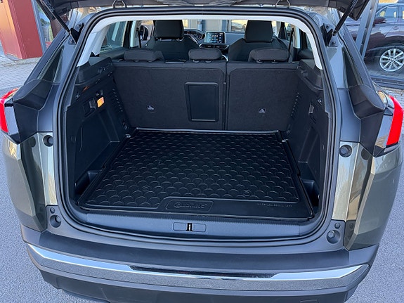 Peugeot 3008 8 of 18