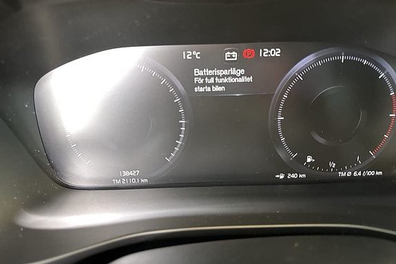 Volvo XC40 18 of 23