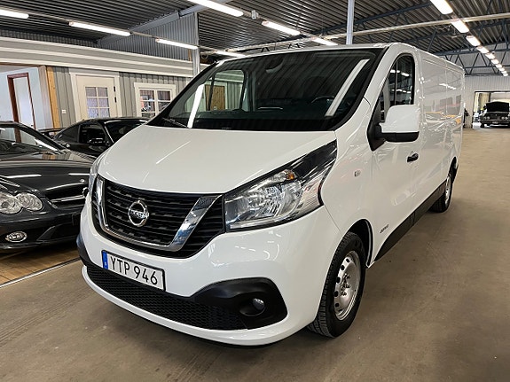 Nissan NV300