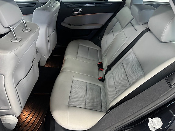 Mercedes-Benz E350 8 of 10