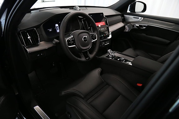 Volvo XC90 5 of 5