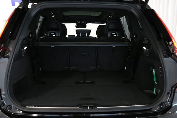 Volvo XC90 4 of 5