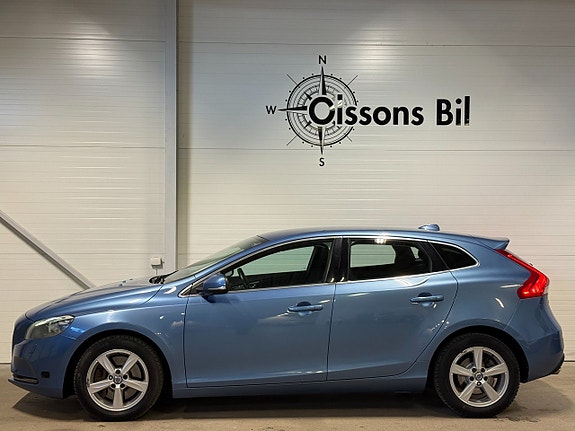 Volvo V40 4 of 19