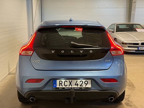 Volvo V40 8 of 19