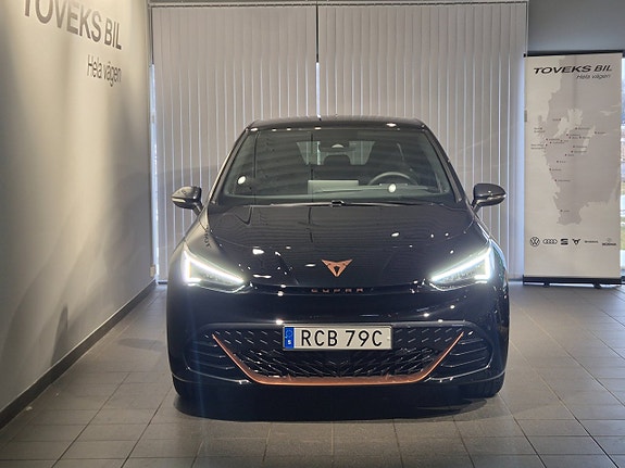 Cupra Born 2 of 21